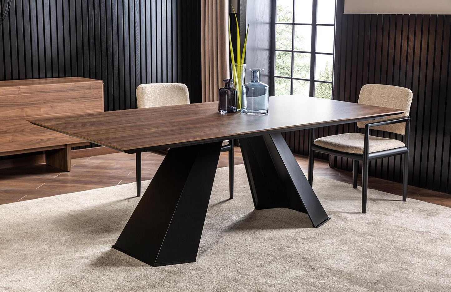 Rubby Dining Table